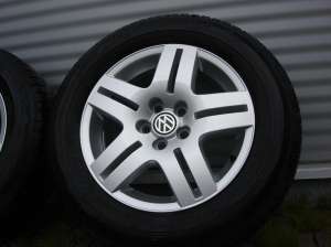 Jante VW Golf � 15� cu anvelope Michelin