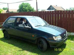 ford fiesta smiley