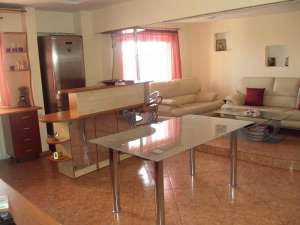 Inchiriez in regim hotelier,  apartament lux 4 camere