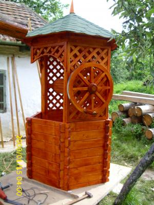 foisor din lemn,             garduri,            casute