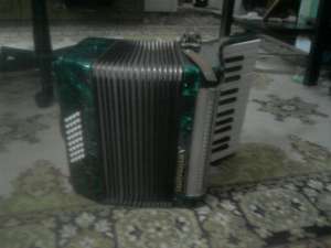 Acordeon 32 basi