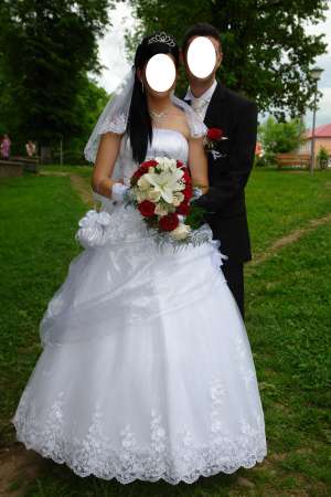 Vand rochie de mireasa superba