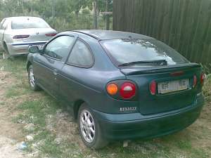 dezmembrez renault megane coupe 1600