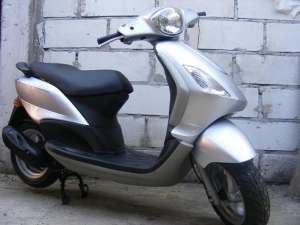 Vand scuter Piaggio FLY 50 4t