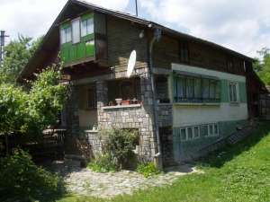 Comarnic,  casa 3 camere,  bucatarie,  crama!!!