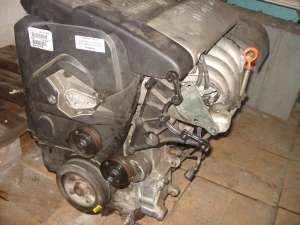 vand piese volvo V40 si S40
