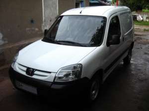Vand schimb sau dau in chirie 1-2 peugeot partner 2003 diesel