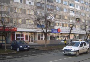 vand spatiu comercial in resita,  b-dul republicii