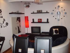 vand ap.2 camere pitesti popa sapca lux