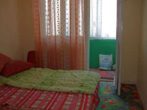 apartament 4 camere si garaj