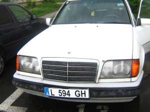 MERCEDES E200D-1994