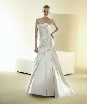 Vand rochie mireasa White One