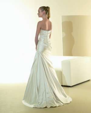 Vand rochie mireasa White One