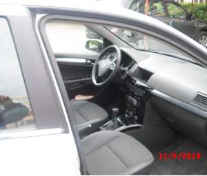 vand opel astra 2008 sedan