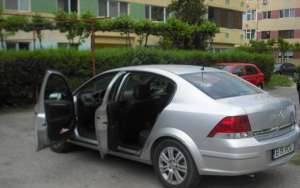vand opel astra 2008 sedan