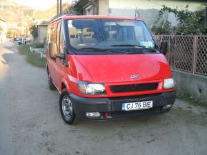 vind ford tranzit 8+1 locuri stare foarte buna dot...