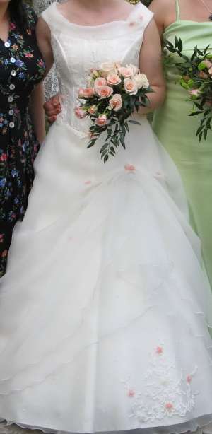 Ofer rochie mireasa 160cm/56kg,   albcrem,   deose...