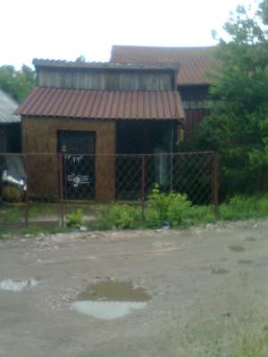 Vand constructie metalica cu pereti din lemn,  acop...
