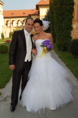 Vand rochie mireasa model salon Gabriela colectia ...