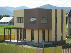 casa pe structura de lemn, 130mp-2 dormitoare, liv...