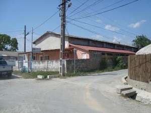 Inchiriez/vand hala Constanta,   23 August,   la 6 K...