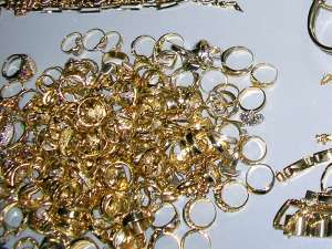 cumpar aur 14k,  18k,  22k pentru topit,  indifere...