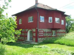 Alte detalii: Particular ofer spre vanzare vila P+...