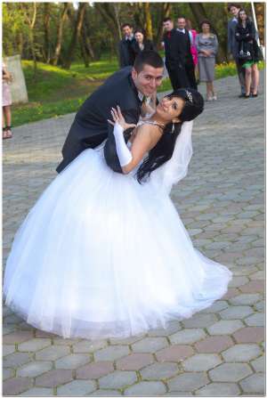 rochita de mireasa fashion princess impecabila