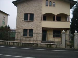 garduri,      porti