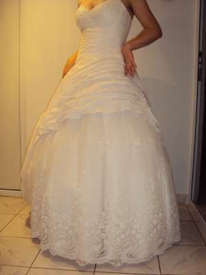 OCAZIE UNICA,     ROCHIE DE MIREASA NOUA,     WHITE LADY