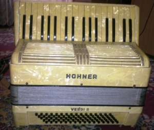 Vand Hohner Verdi II 80 Basi