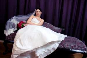 vand rochie mireasa