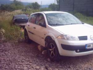 Megane 2 usor avariat