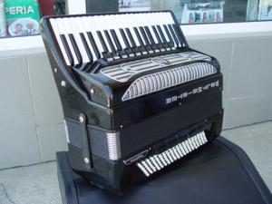vind acordeon weltmeister supita 1750euro