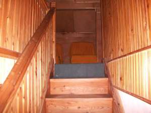 CABANA MUNTE COMARNICC