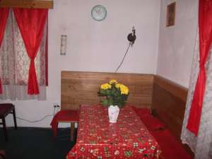 CABANA MUNTE COMARNICC