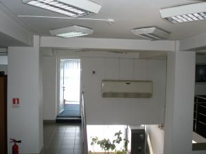 Inchiriez spatiu comercial fost sediu banca