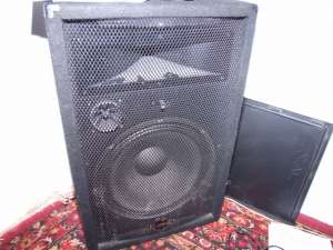 vand boxe phonic si mixer cu putere la ret de criza