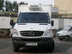 AUTOUTILITARA IZOTERMA FRIGORIFICA DE VANZARE