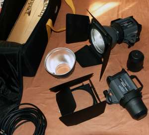 VAND URGENT APARAT FOTO CANON EOS 20D SI  ECHIPAMENT STUDIO