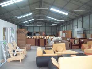 Vand fabrica de mobila