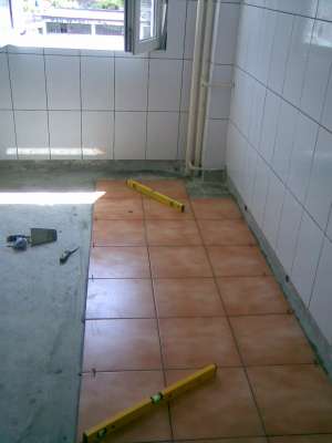 executam zugraveli gresie faianta