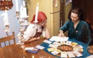 clarvazatoare, prezicatoare, tarot