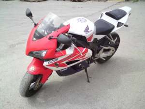 HONDA CBR 1000RR  FIREBLADE