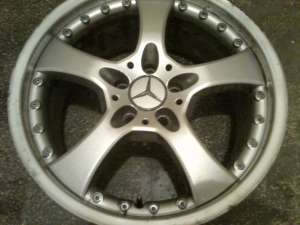 Vand jenti Mercedes