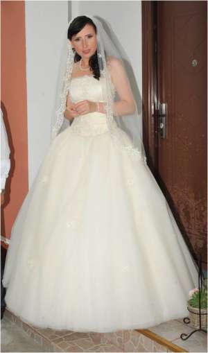 Vand Rochie de Mireasa