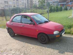 Vand Mazda 121