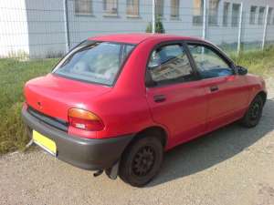Vand Mazda 121