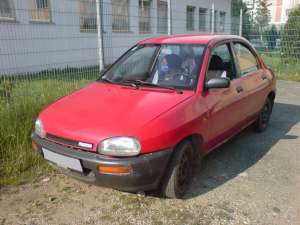 Vand Mazda 121