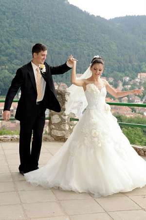 Rochie mireasa ivory masura 36-40